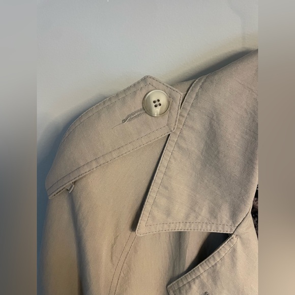 Vintage London Fog Double Breasted Trench Coat with Removable Lining Petite 10 - Picture 6 of 14